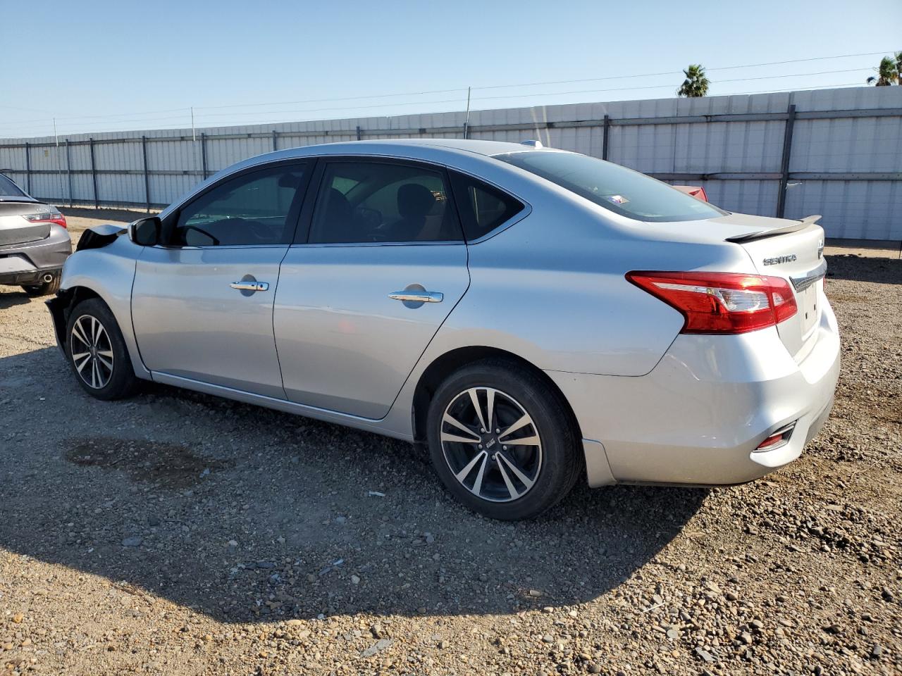 Изображение 2 2018 NISSAN SENTRA S 2018 с VIN 3N1AB7AP4JY280373