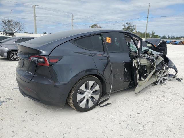 Image 3 of 2024 TESLA MODEL Y  2024 with VIN 7SAYGDEE6RA223619