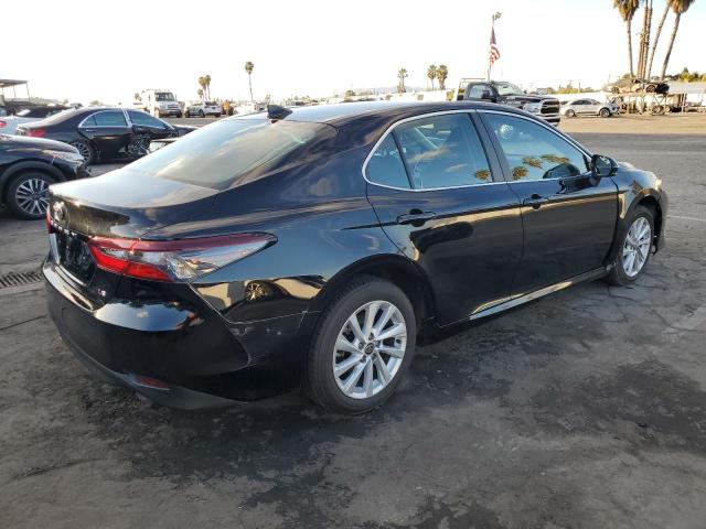 Obraz 3 z 2023 TOYOTA CAMRY LE 2023 z VIN 4T1C11AK9PU126159