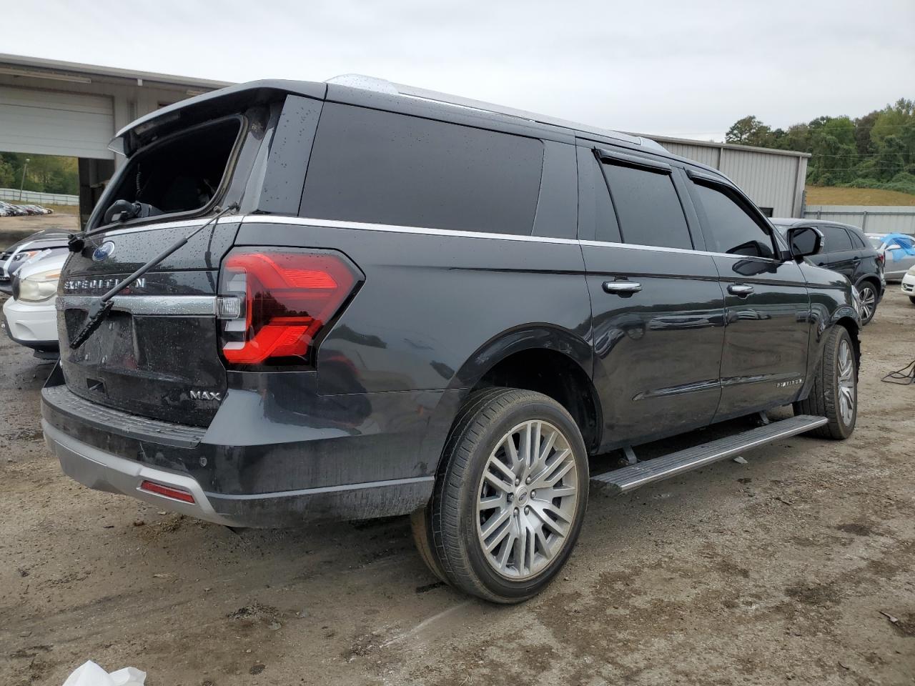 Изображение 3 2023 FORD EXPEDITION MAX PLATINUM 2023 с VIN 1FMJK1L87PEA08675