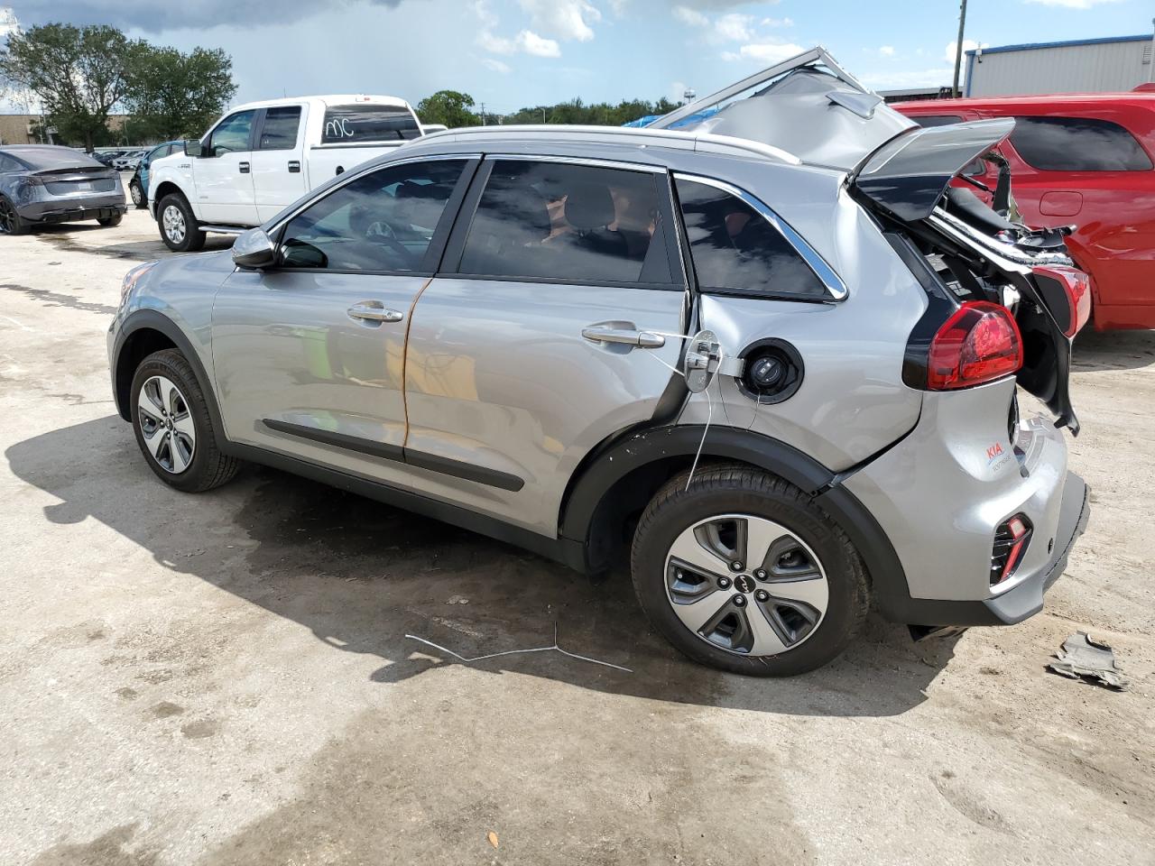 Obraz 2 z 2022 KIA NIRO LX 2022 z VIN KNDCB3LC5N5540520