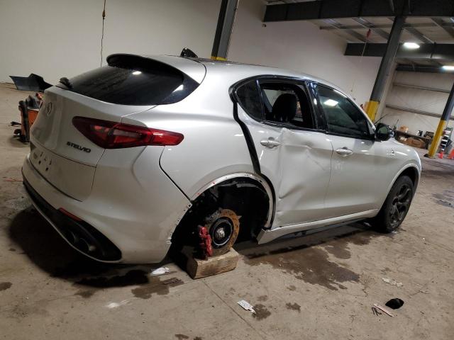 Obraz 3 z 2020 ALFA ROMEO STELVIO QUADRIFOGLIO 2020 z VIN ZASPAKEV2L7C95519