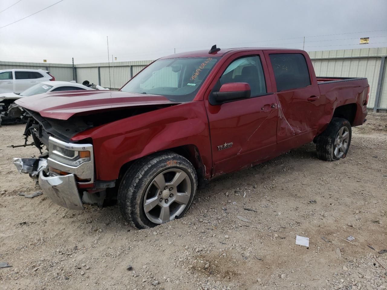 Image 1 of 2018 CHEVROLET SILVERADO C1500 LT 2018 with VIN 3GCPCREC1JG310619