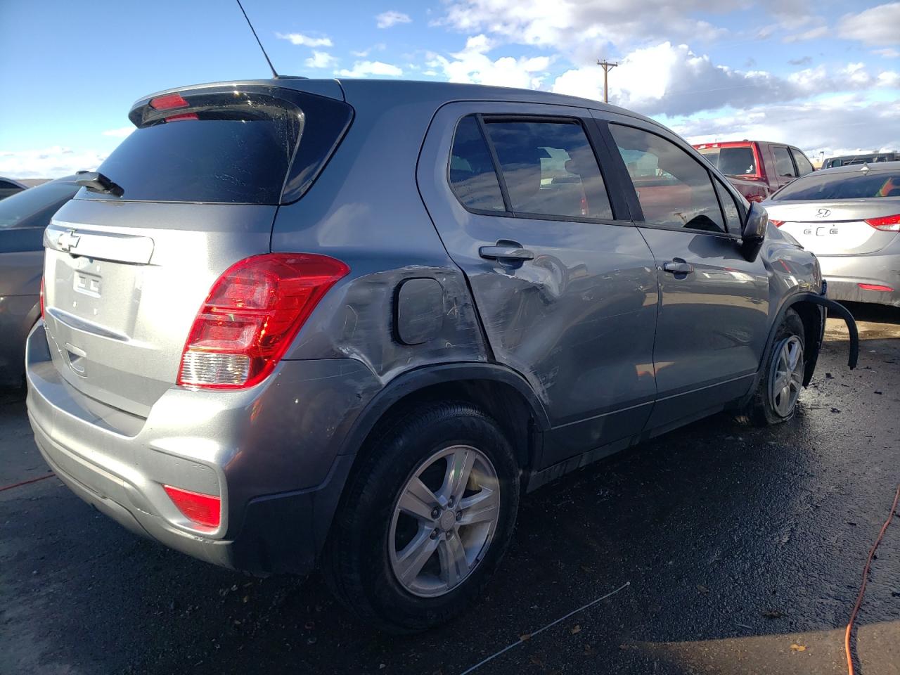 Obraz 3 z 2020 CHEVROLET TRAX LS 2020 z VIN 3GNCJKSB3LL193618