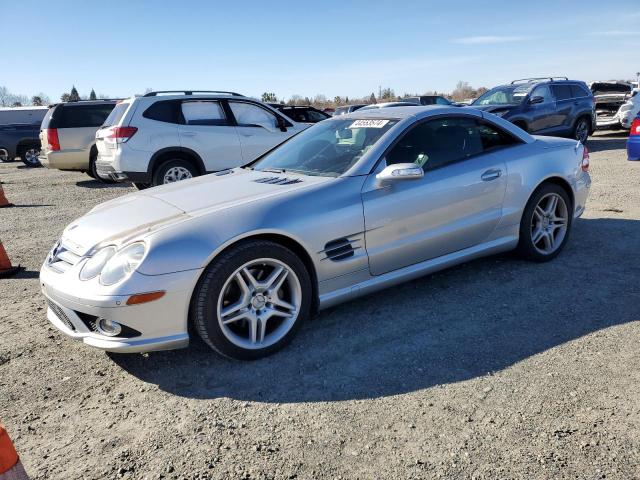 Image 1 of 2008 MERCEDES-BENZ SL 550 2008 with VIN WDBSK71F88F137645