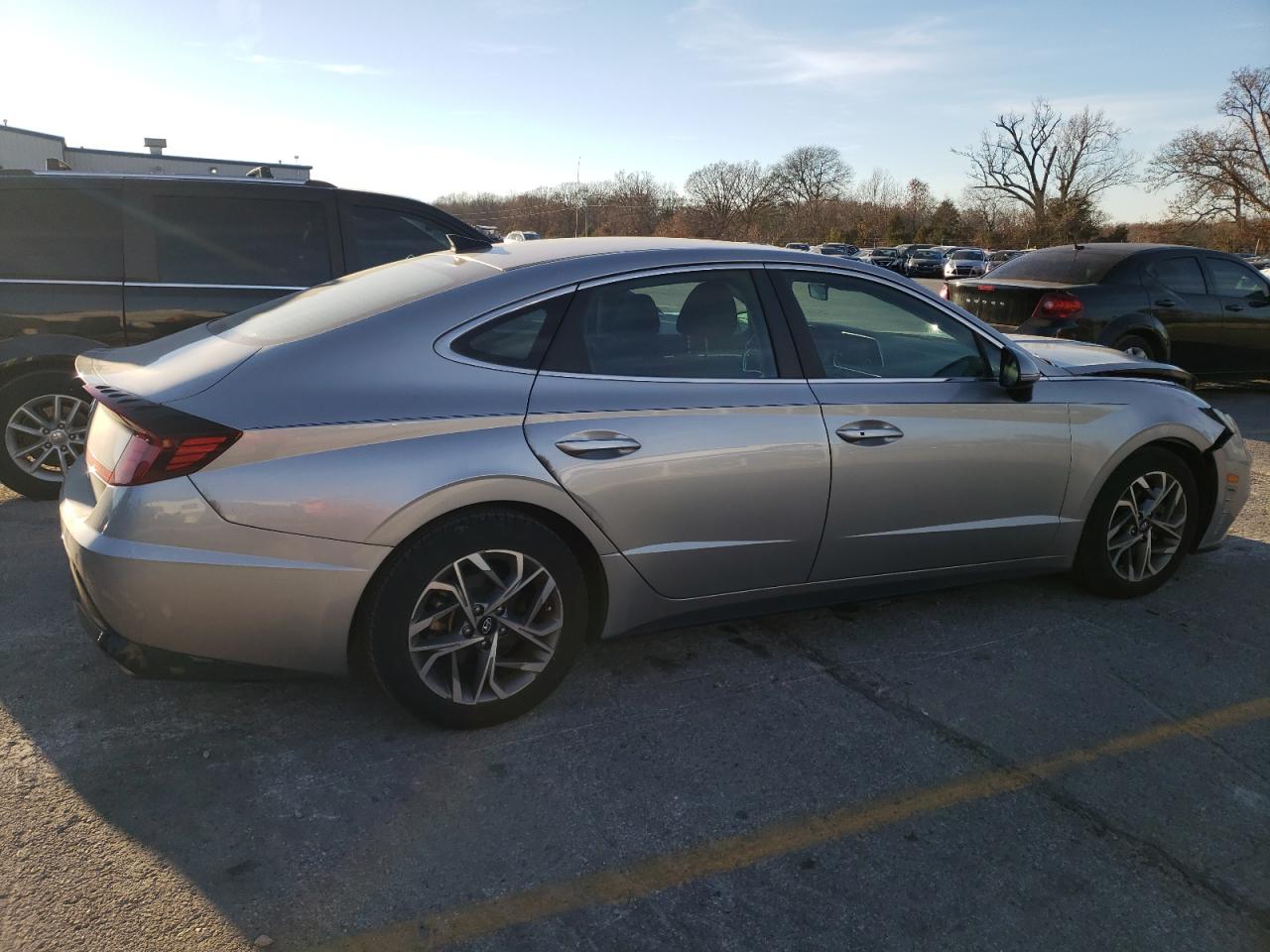 Image 3 of 2020 HYUNDAI SONATA SEL 2020 with VIN 5NPEL4JA3LH023730