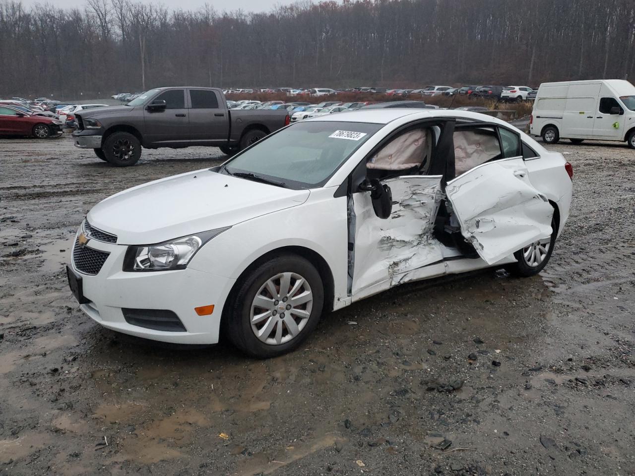 Изображение 1 2011 CHEVROLET CRUZE LS 2011 с VIN 1G1PC5SH2B7126269