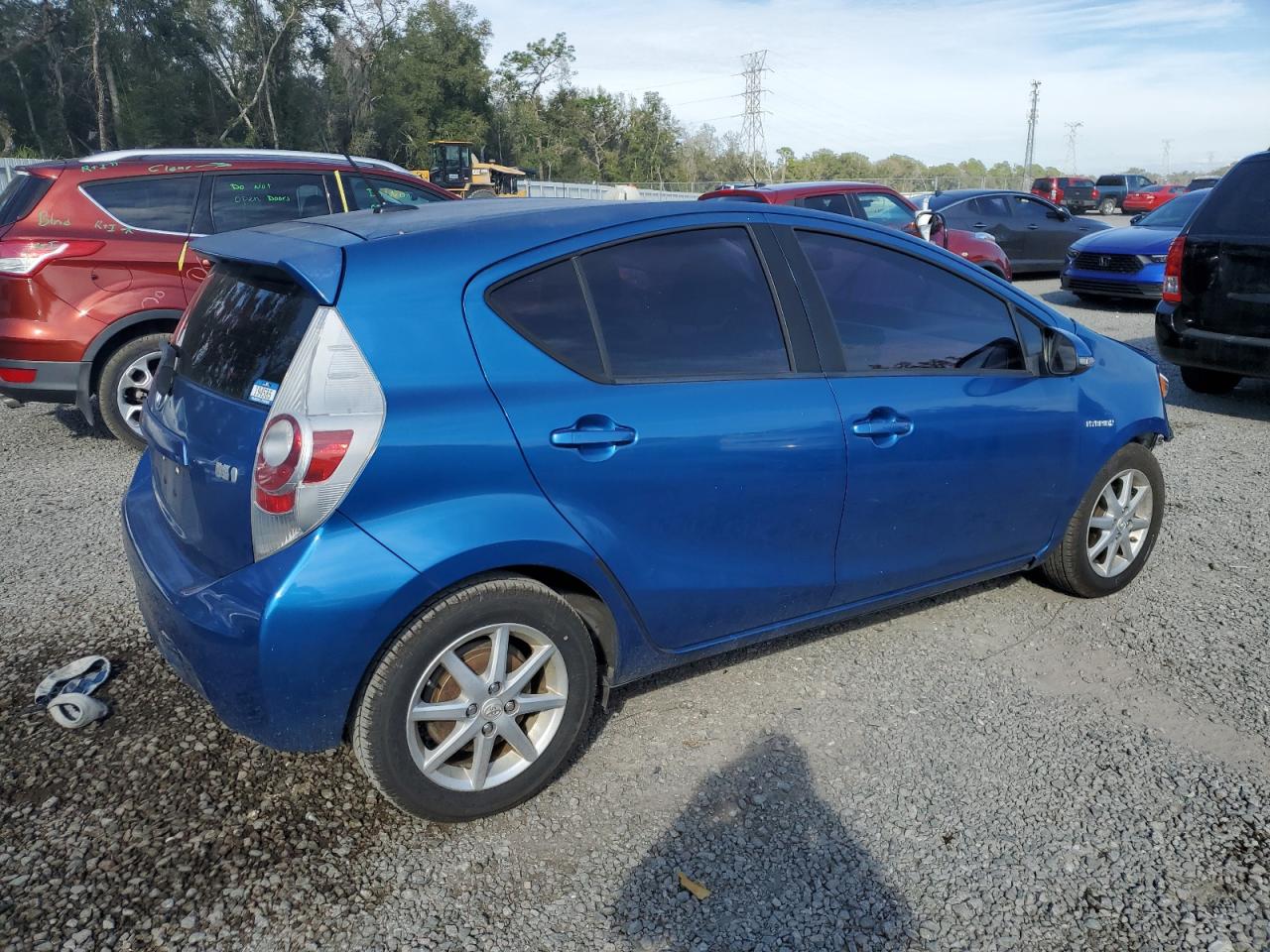 Obraz 3 z 2012 TOYOTA PRIUS C  2012 z VIN JTDKDTB35C1505312