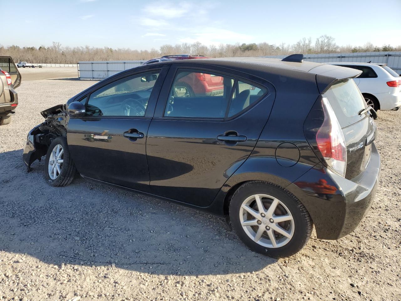 Image 2 of 2015 TOYOTA PRIUS C  2015 with VIN JTDKDTB3XF1584738