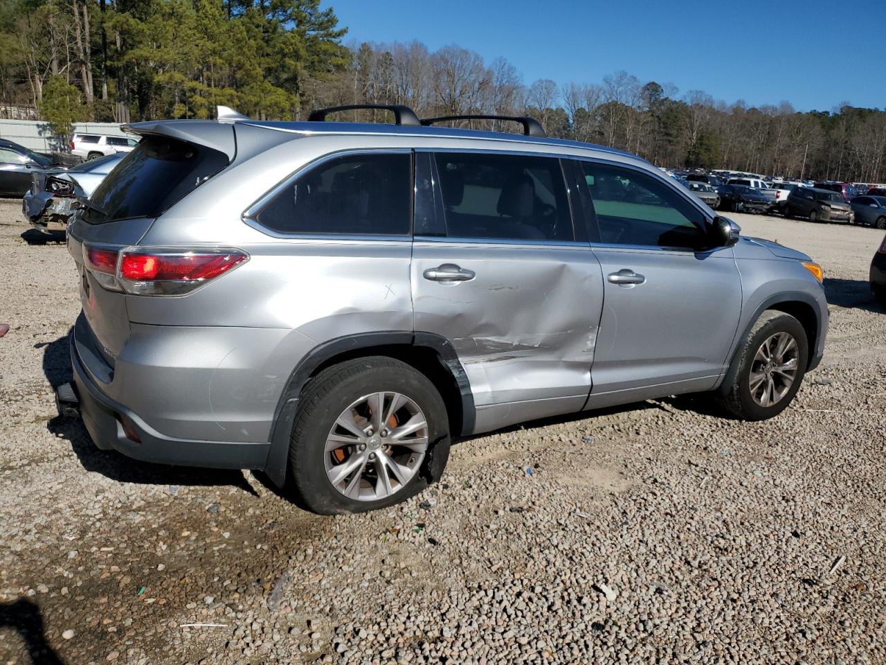 Obraz 3 z 2014 TOYOTA HIGHLANDER XLE 2014 z VIN 5TDJKRFH7ES044730