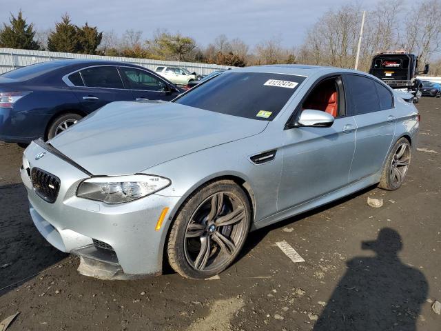 2013 BMW M5  2013 image