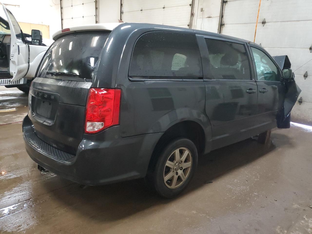 Image 3 of 2012 DODGE GRAND CARAVAN SE 2012 with VIN 2C4RDGBG5CR161680