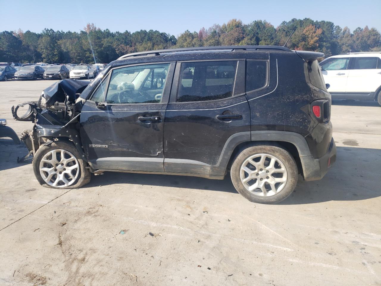 Image 2 of 2015 JEEP RENEGADE LATITUDE 2015 with VIN ZACCJABT5FPB35176