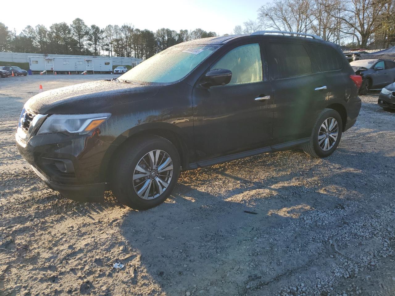 Изображение 1 2019 NISSAN PATHFINDER S 2019 с VIN 5N1DR2MN1KC632625