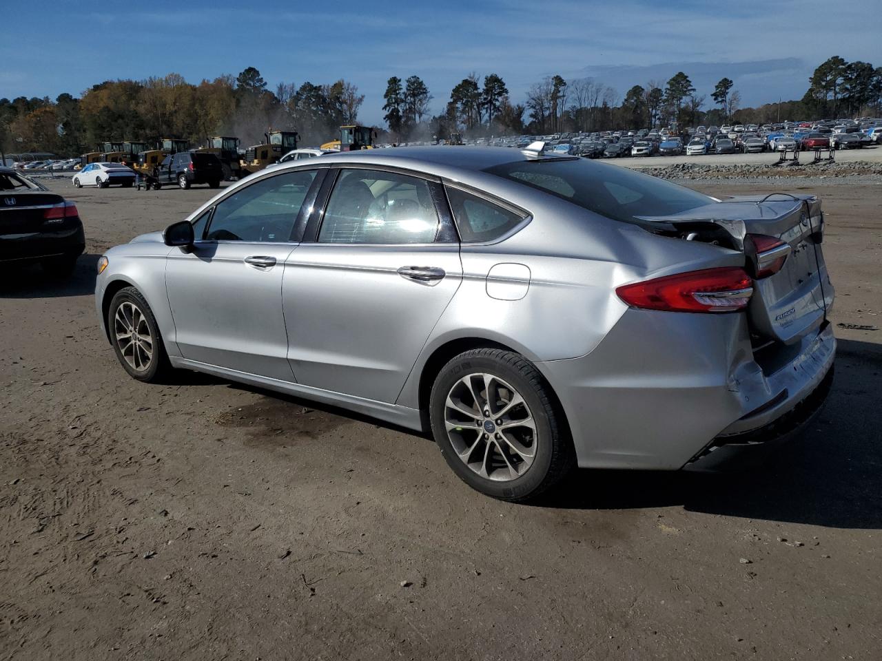 Image 2 of 2020 FORD FUSION SE 2020 with VIN 3FA6P0HD0LR146616