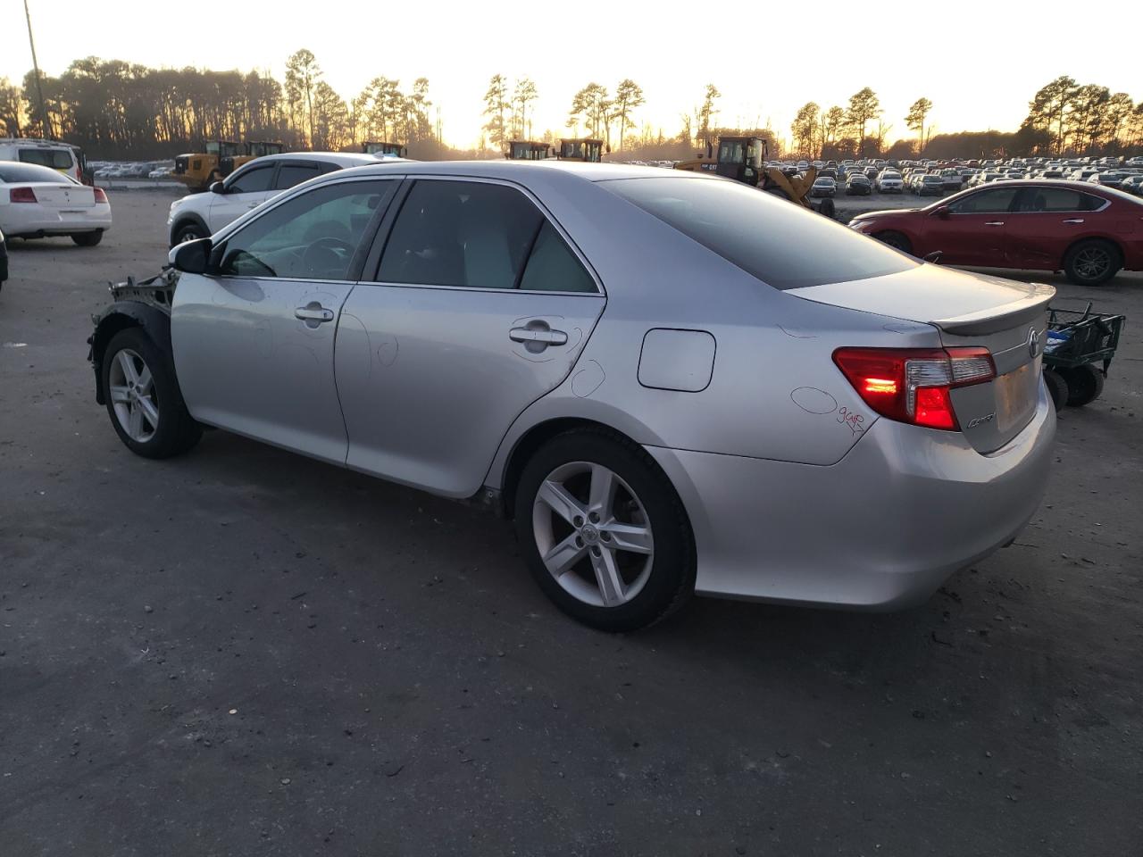 Image 2 of 2014 TOYOTA CAMRY L 2014 with VIN 4T1BF1FK6EU441889