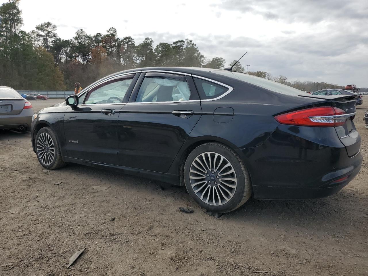 Obraz 2 z 2017 FORD FUSION TITANIUM HEV 2017 z VIN 3FA6P0RU9HR123065