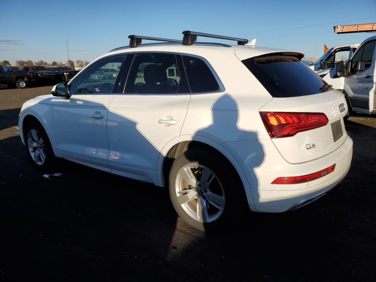 Obraz 2 z 2019 AUDI Q5 PREMIUM PLUS 2019 z VIN WA1BNAFYXK2075464