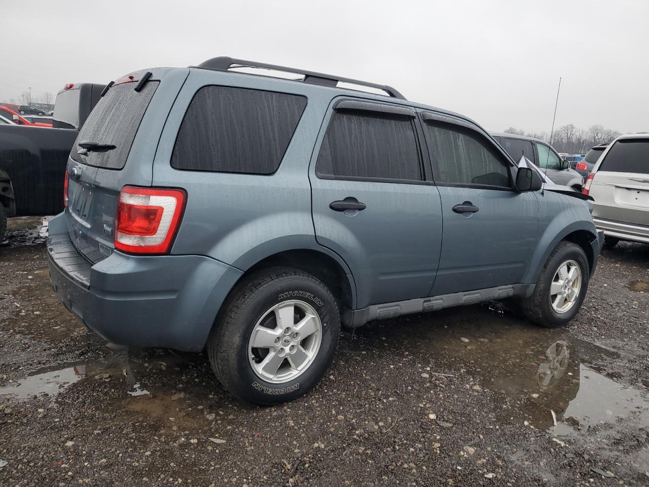 Obraz 3 z 2012 FORD ESCAPE XLT 2012 z VIN 1FMCU9DG3CKA67242