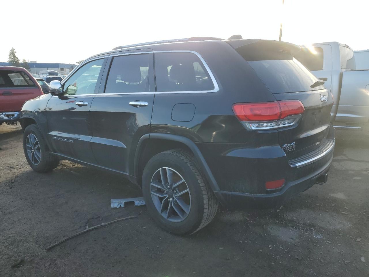 Image 2 of 2019 JEEP GRAND CHEROKEE LIMITED 2019 with VIN 1C4RJFBG7KC813645