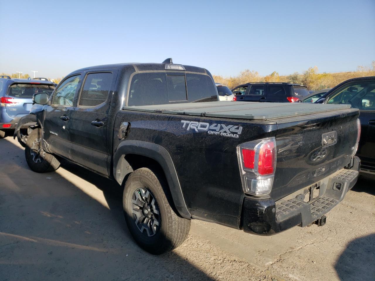 Obraz 2 z 2021 TOYOTA TACOMA DOUBLE CAB 2021 z VIN 3TMCZ5AN5MM445010