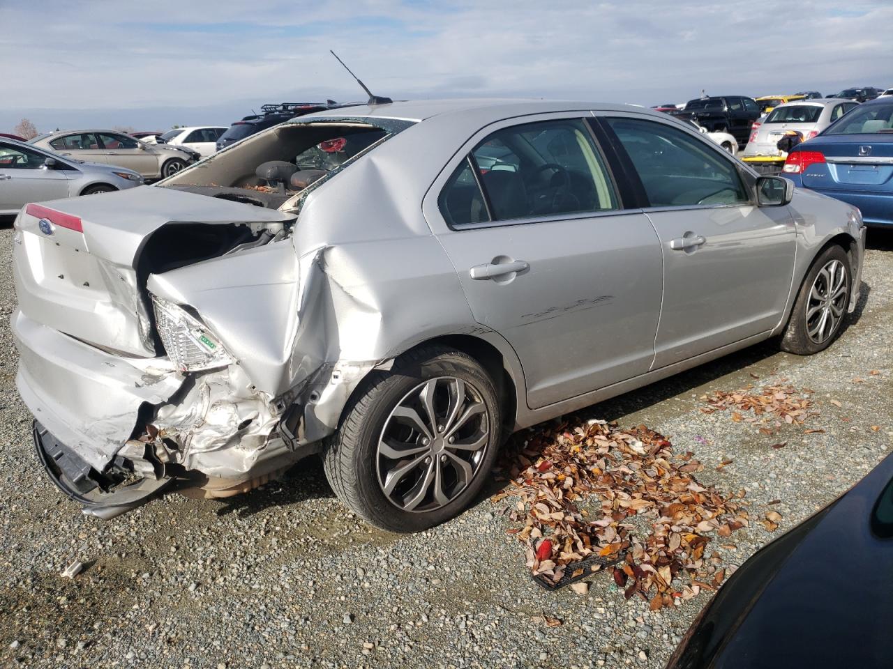 Obraz 3 z 2010 FORD FUSION SE 2010 z VIN 3FAHP0HA9AR411027