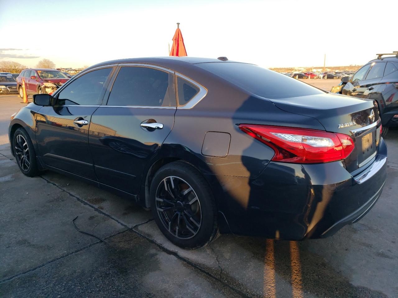Obraz 2 z 2016 NISSAN ALTIMA 2.5 2016 z VIN 1N4AL3AP5GC283857