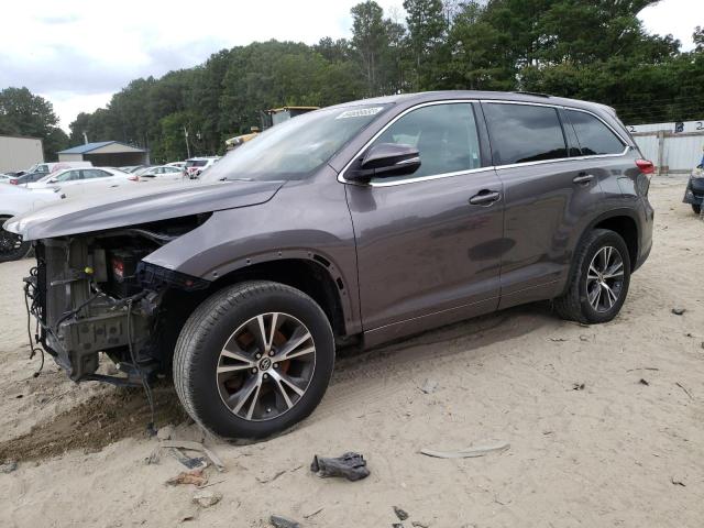 2017 TOYOTA HIGHLANDER LE 2017 image