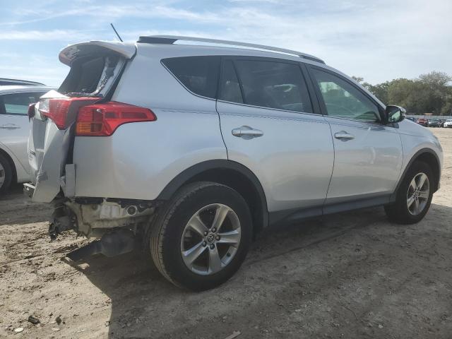 Image 3 of 2015 TOYOTA RAV4 XLE 2015 with VIN JTMWFREV7FD068847