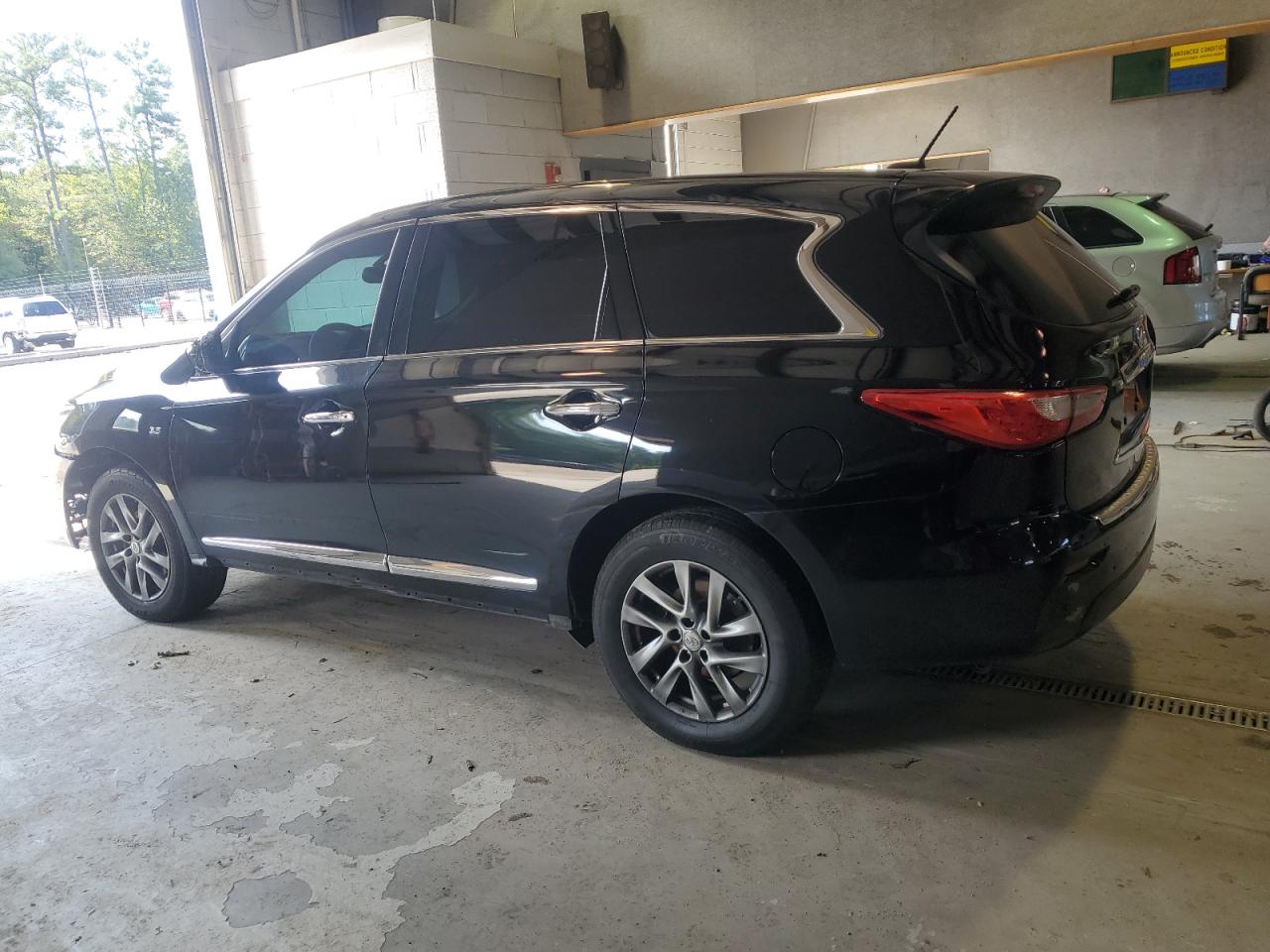 Image 2 of 2014 INFINITI QX60  2014 with VIN 5N1AL0MM2EC530139