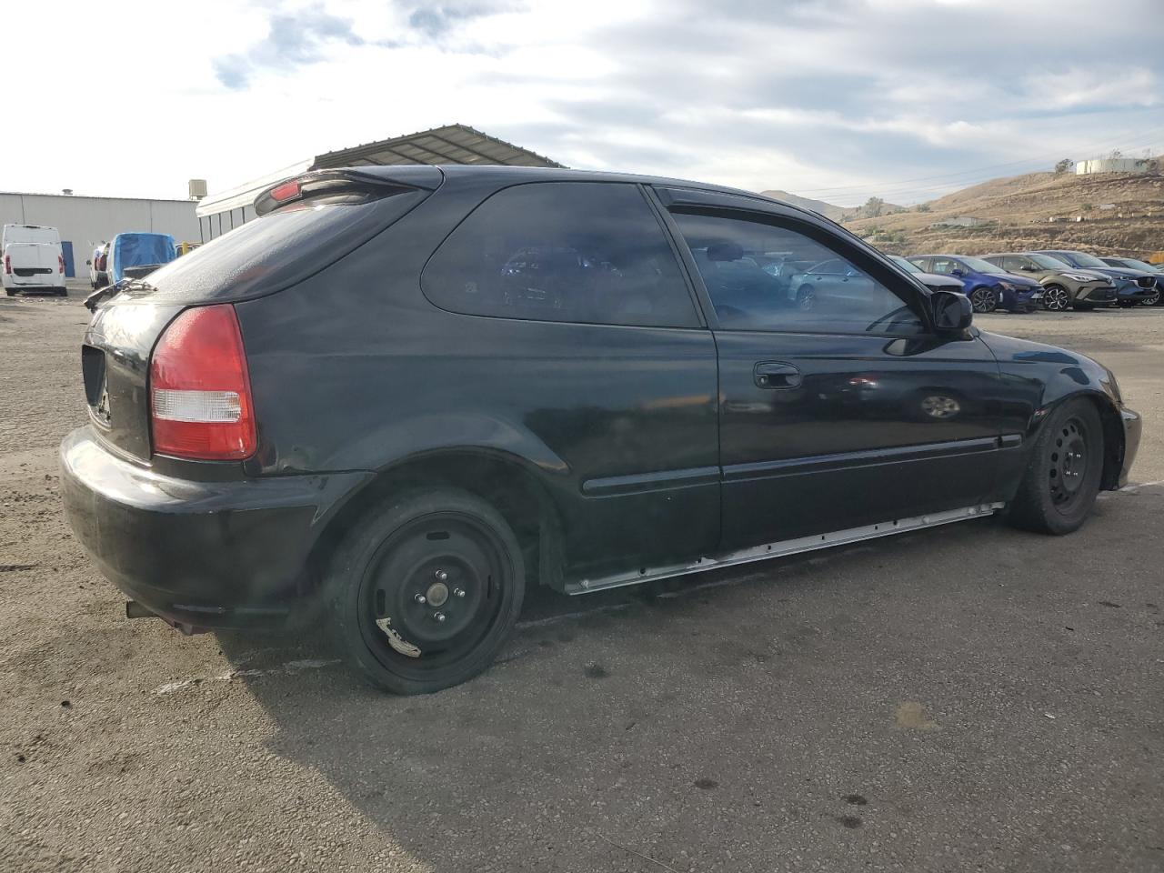 Image 3 of 2000 HONDA CIVIC DX 2000 with VIN 2HGEJ6349YH100367