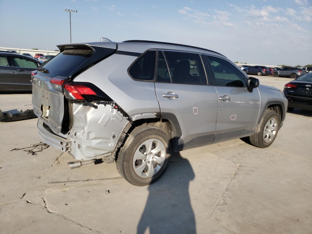 Image 3 of 2020 TOYOTA RAV4 LE 2020 with VIN 2T3H1RFV7LC043176