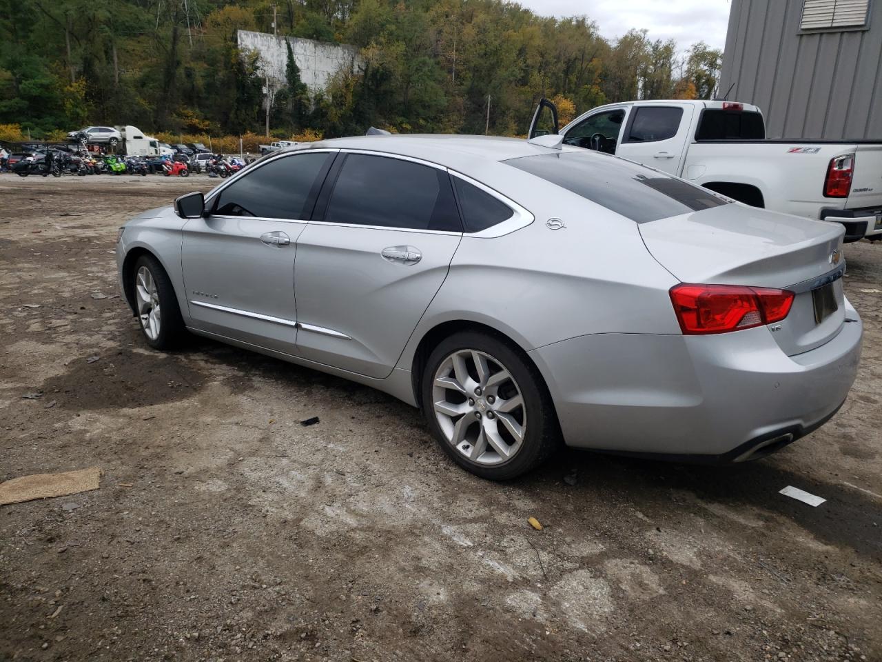 Image 2 of 2016 CHEVROLET IMPALA LTZ 2016 with VIN 2G1145S34G9182940