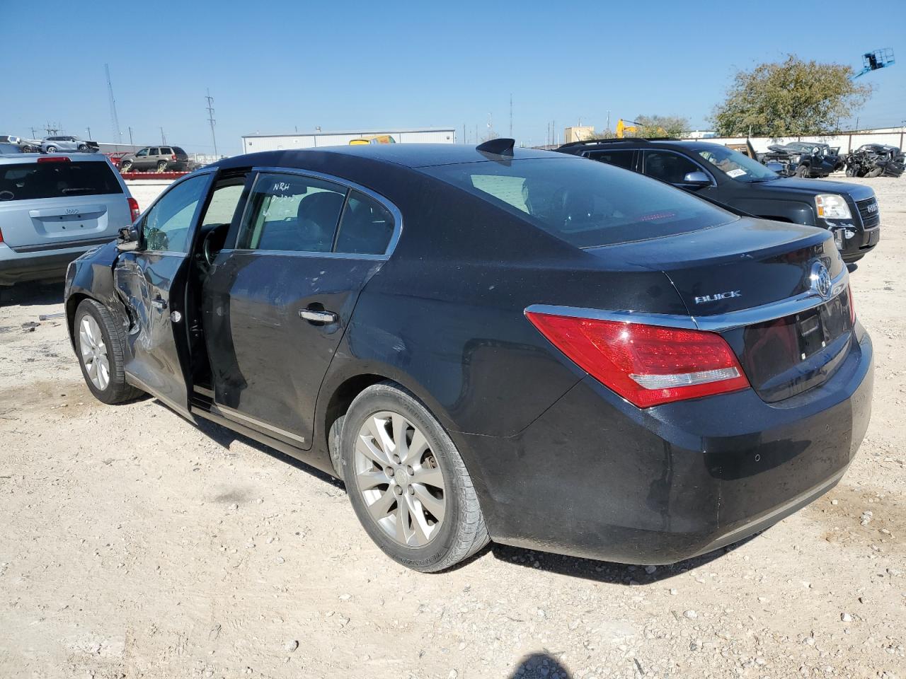 Изображение 2 2015 BUICK LACROSSE  2015 с VIN 1G4GB5GR9FF240336
