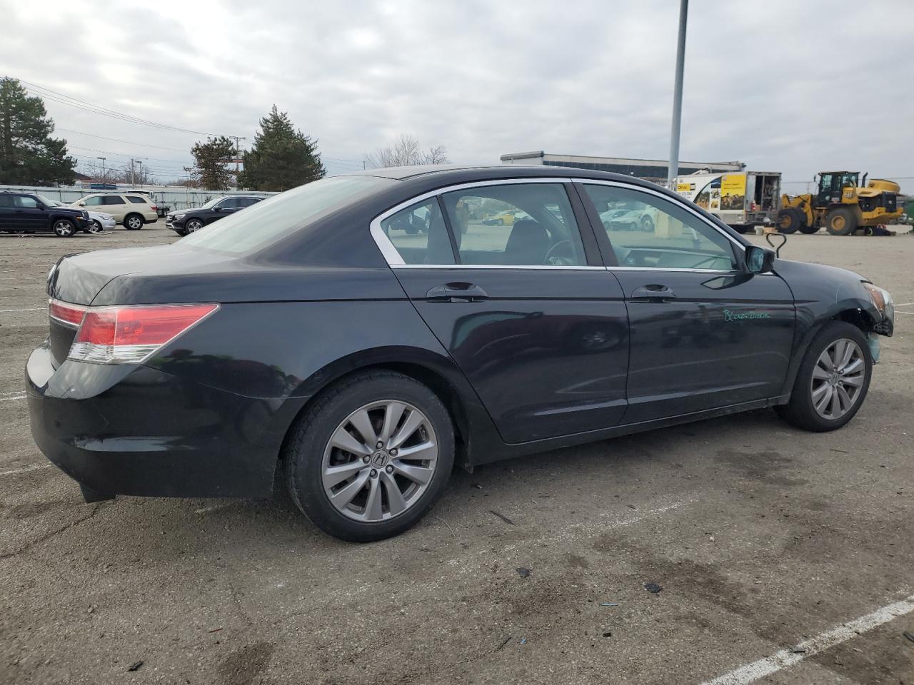 Изображение 3 2012 HONDA ACCORD EX 2012 с VIN 1HGCP2F7XCA190429