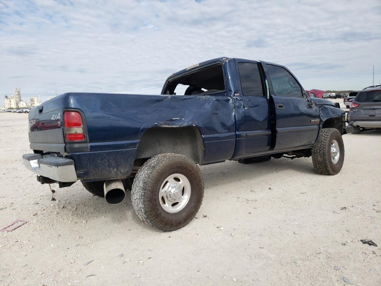 Obraz 3 z 2001 DODGE RAM 2500  2001 z VIN 1B7KF23631J272606