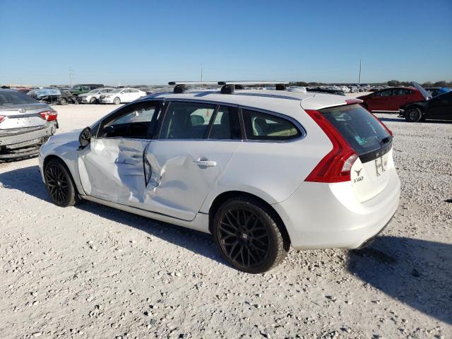 Obraz 2 z 2015 VOLVO V60 PLATINUM 2015 z VIN YV126MED4F1204159