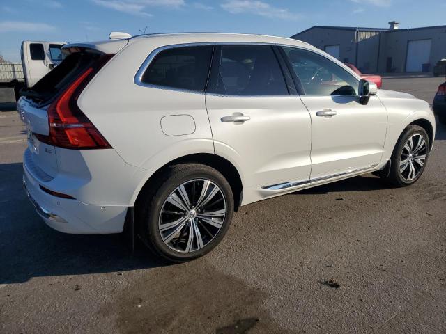 Image 3 of 2022 VOLVO XC60 B5 INSCRIPTION 2022 with VIN YV4L12DL2N1007864