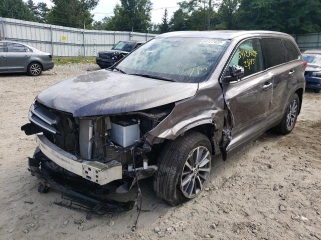 Изображение 2 2019 TOYOTA HIGHLANDER SE 2019 с VIN 5TDJZRFH2KS584655