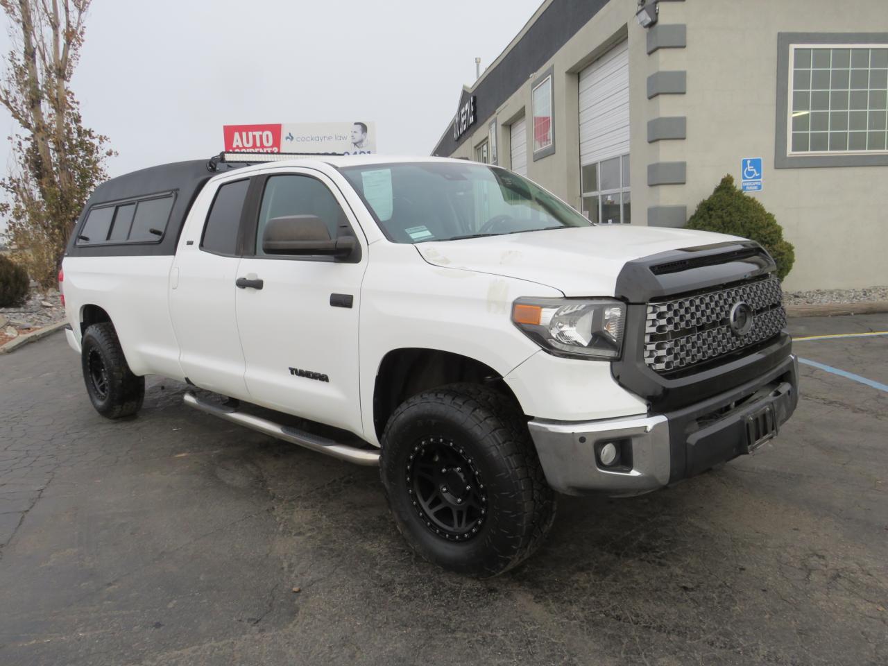 Изображение 1 2020 TOYOTA TUNDRA DOUBLE CAB SR/SR5 2020 с VIN 5TFTY5F17LX010992