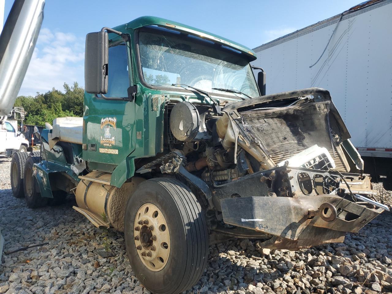Obraz 1 z 2009 VOLVO VN VNL 2009 z VIN 4V4NC9EJX9N284079