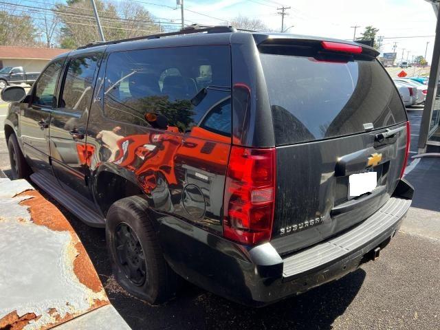 Image 3 of 2013 CHEVROLET SUBURBAN K1500 LT 2013 with VIN 1GNSKJE78DR138778