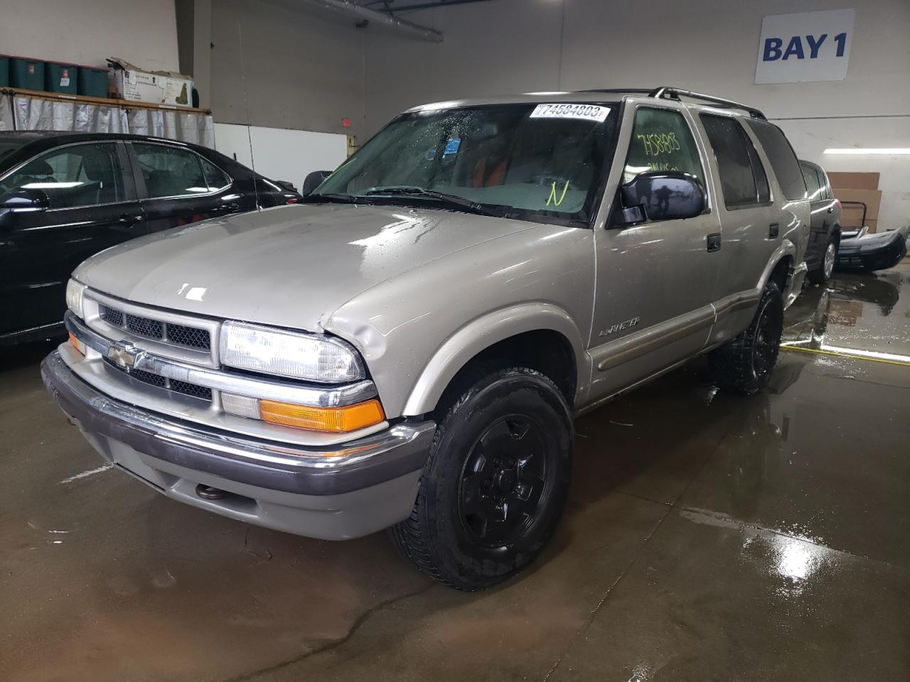 Obraz 1 z 2004 CHEVROLET BLAZER  2004 z VIN 1GNDT13X54K159816