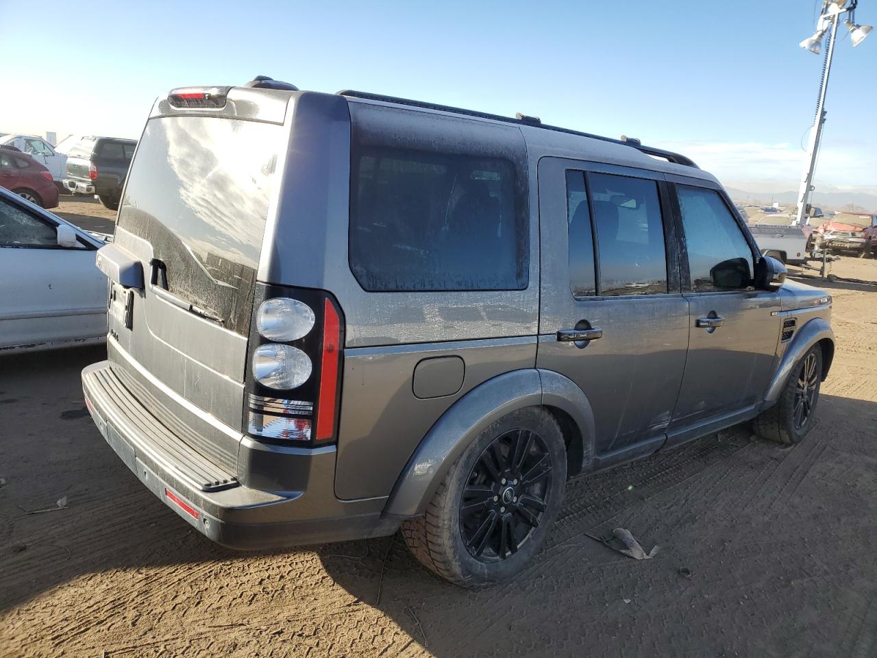 Image 3 of 2014 LAND ROVER LR4 HSE 2014 with VIN SALAG2V61EA716098