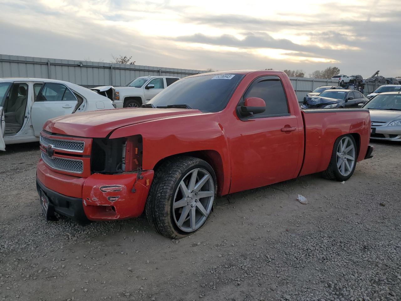 Obraz 1 z 2011 CHEVROLET SILVERADO C1500 2011 z VIN 1GCNCPE09BZ294804