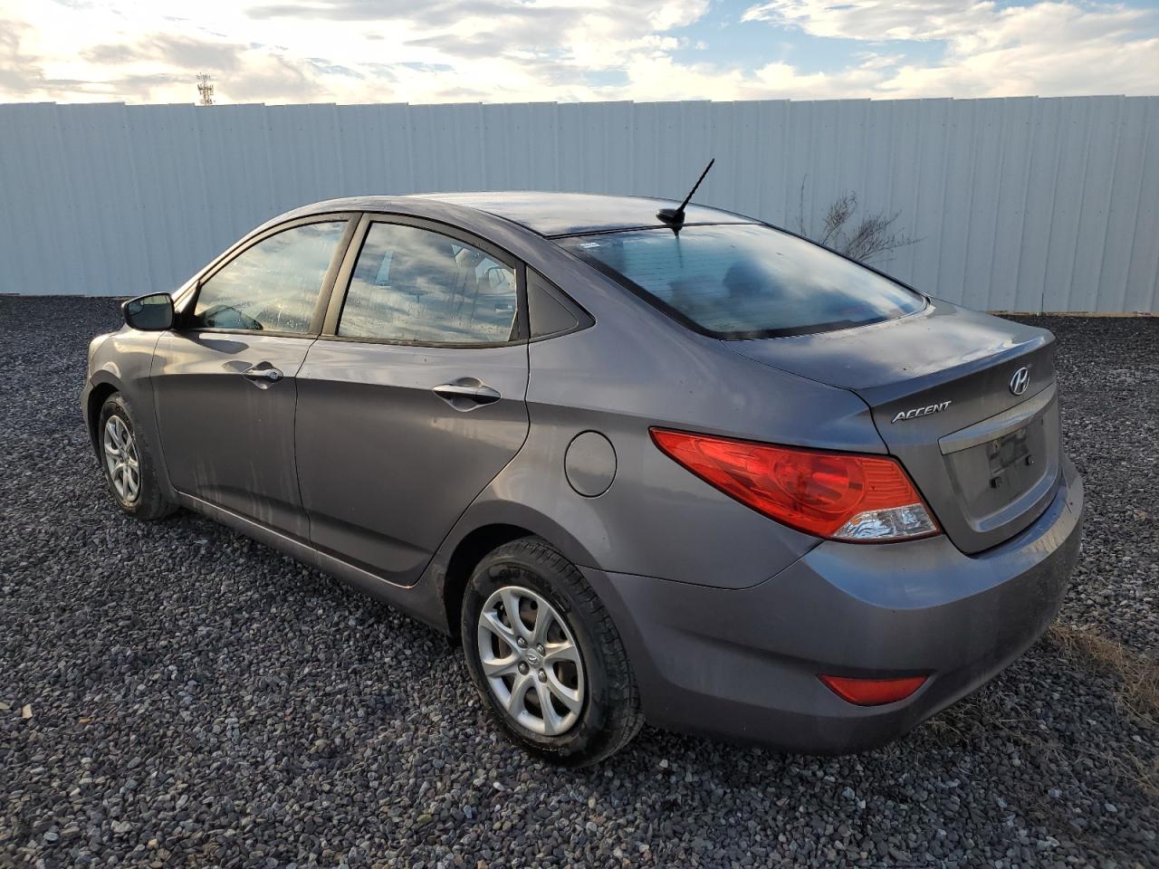 Изображение 2 2014 HYUNDAI ACCENT GLS 2014 с VIN KMHCT4AE4EU673777