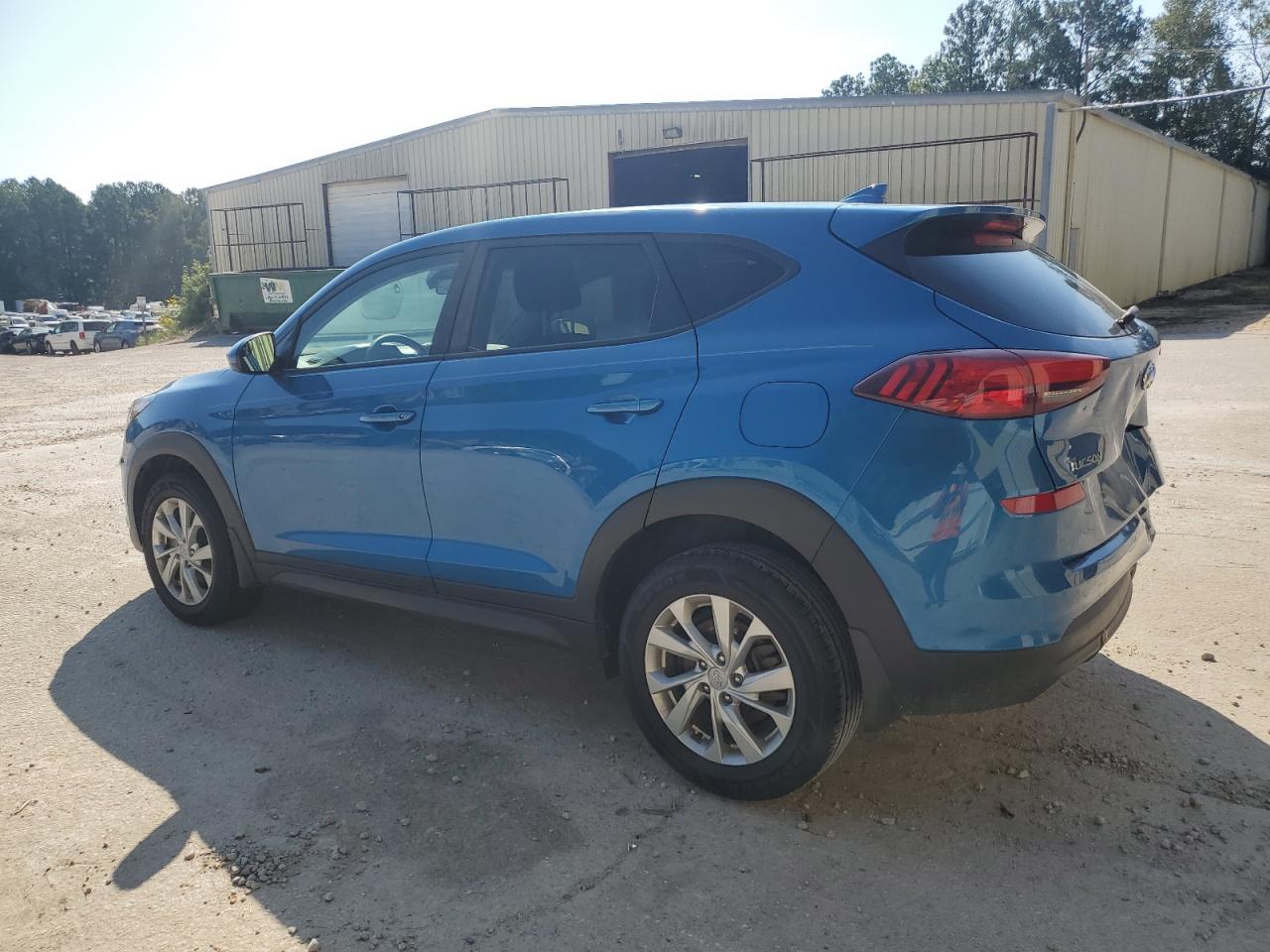 Изображение 2 2021 HYUNDAI TUCSON SE 2021 с VIN KM8J23A41MU319628