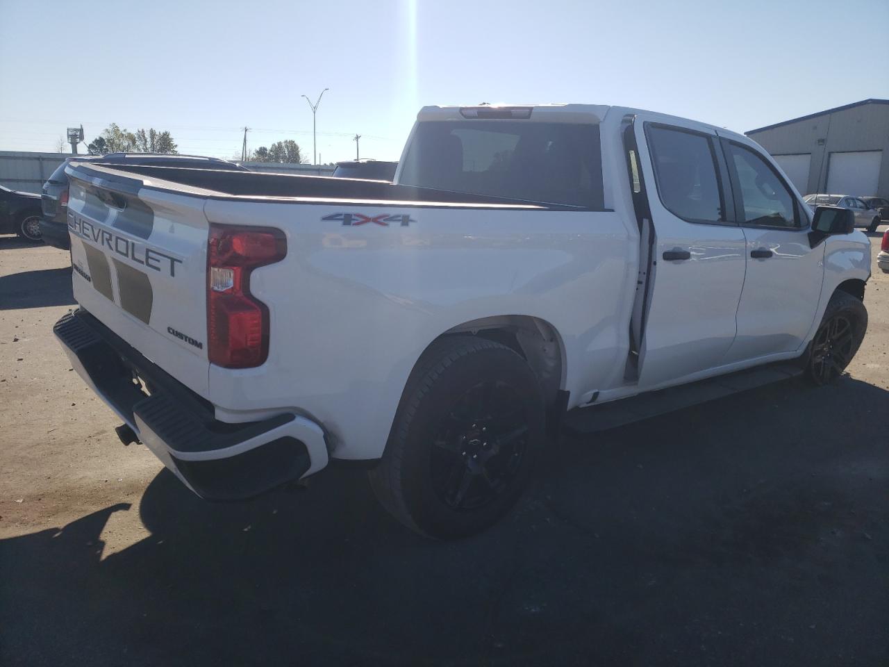 Obraz 3 z 2023 CHEVROLET SILVERADO K1500 CUSTOM 2023 z VIN 1GCPDBEK9PZ256054