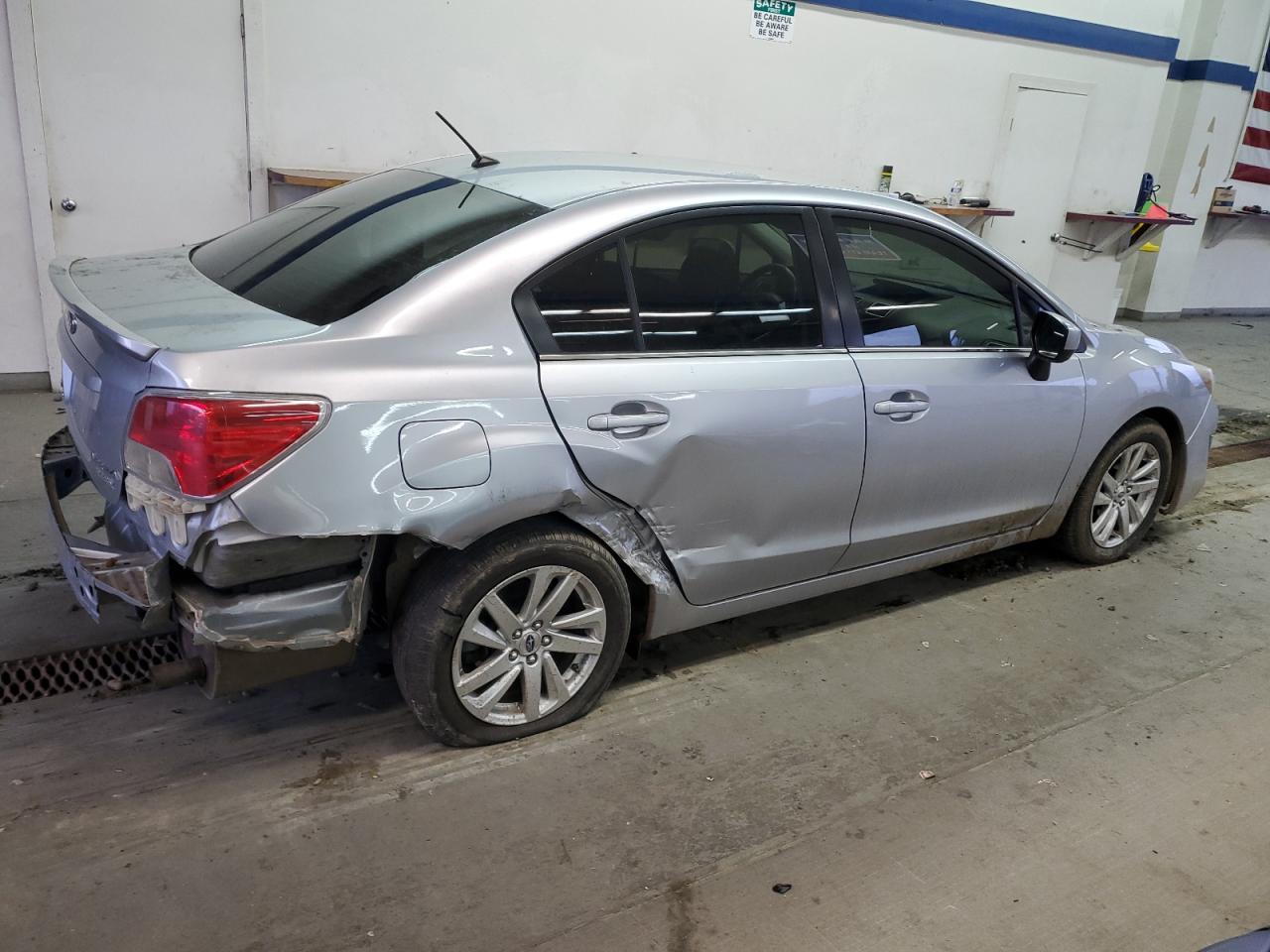Obraz 3 z 2015 SUBARU IMPREZA PREMIUM 2015 z VIN JF1GJAC65FH014476