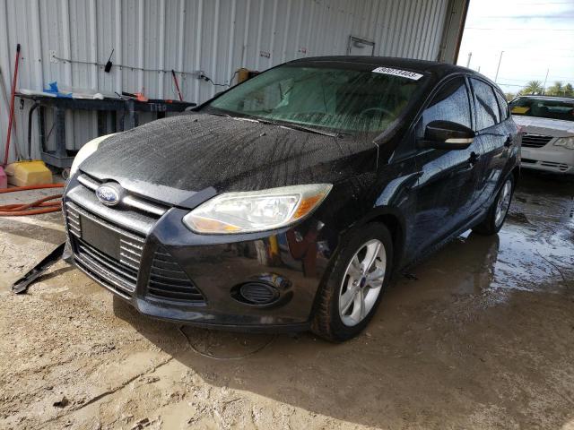 Image 1 of 2014 FORD FOCUS SE 2014 with VIN 1FADP3K24EL325677